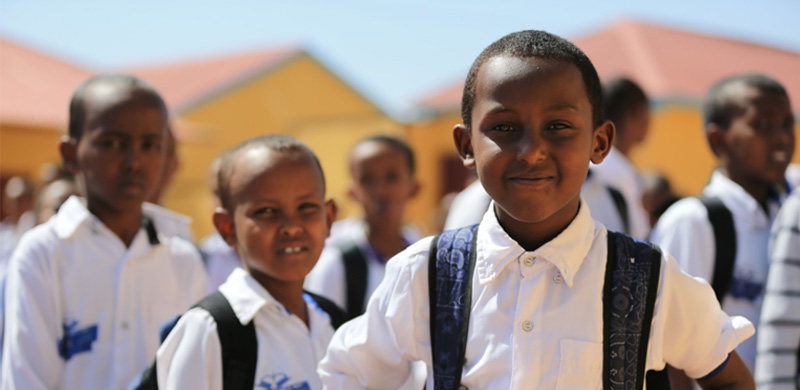 Nijeryada 100 öğrenciye burs yardımı ve eğitim kurumlarına aylık yardım başlattık